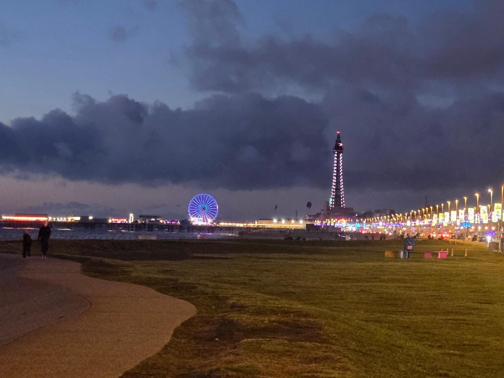 Appartamento Windmill House Lytham Lytham St Annes Esterno foto